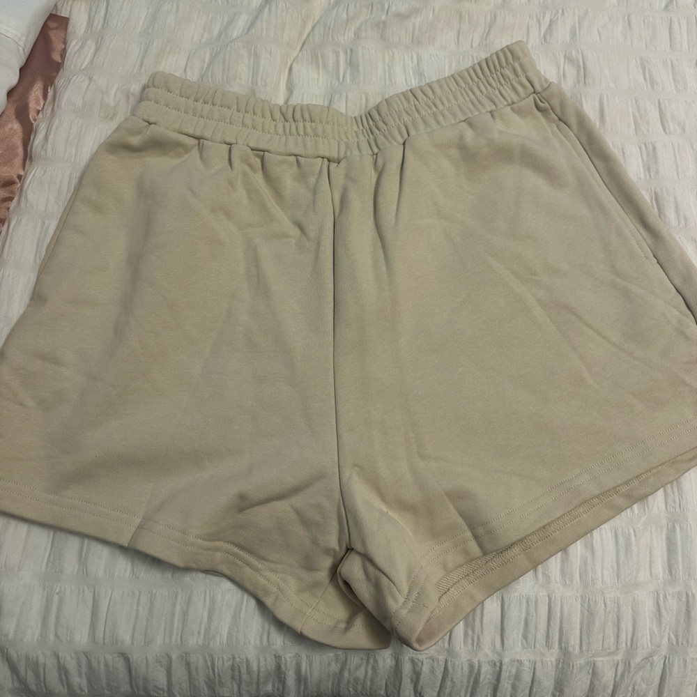 Parke Sweat Shorts - Picture 2 of 4